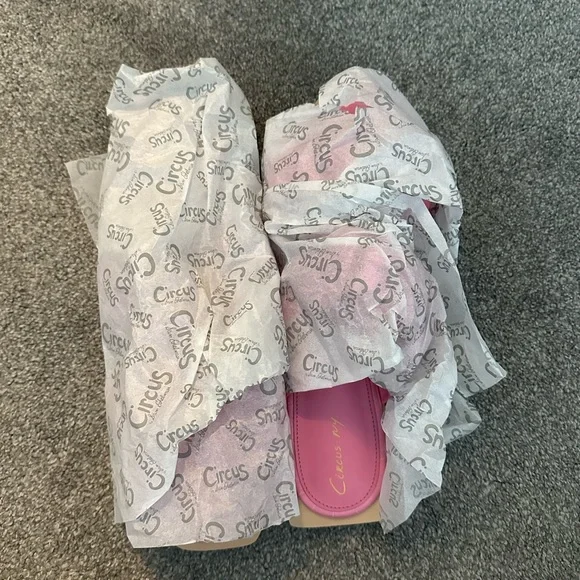 NWT Pink Sandals - Picture 2 of 6